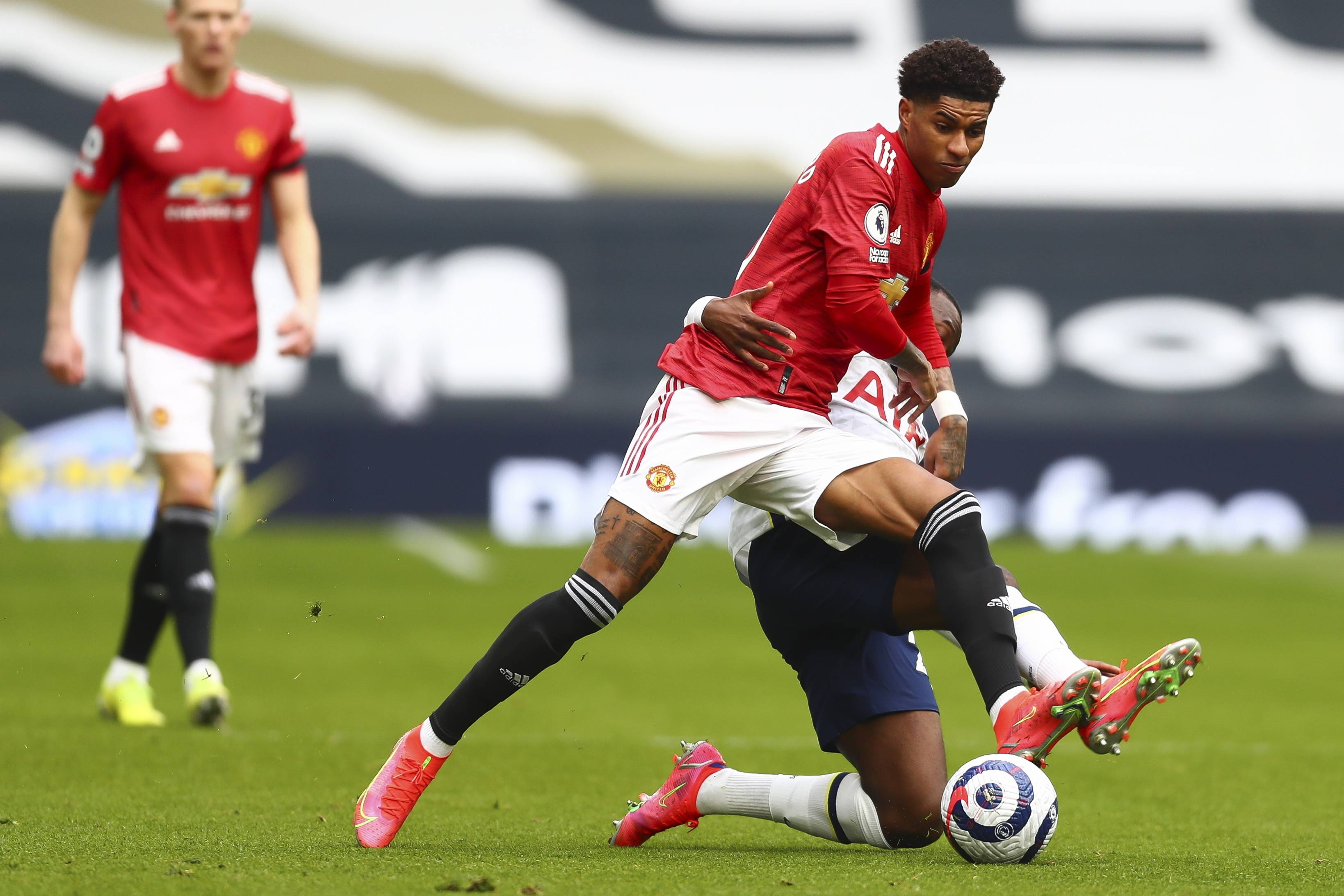 凭借精准的 凭借精准的