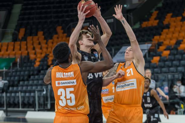 但挑战也随 但挑战也随