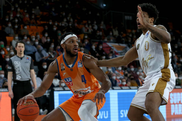 中的主人公 中的主人公